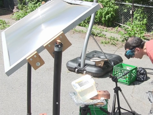 Concentrated solar power test 3 with concentrated sunlight and cooling oil.