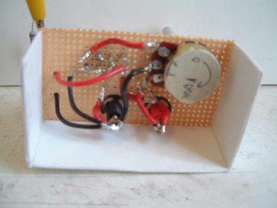 Bottom view of the completed Mini-Circuits POS-400+ UHF oscillator circuit.
