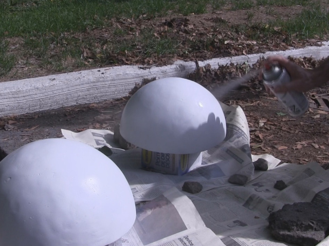 Painting BB-8's balls white.