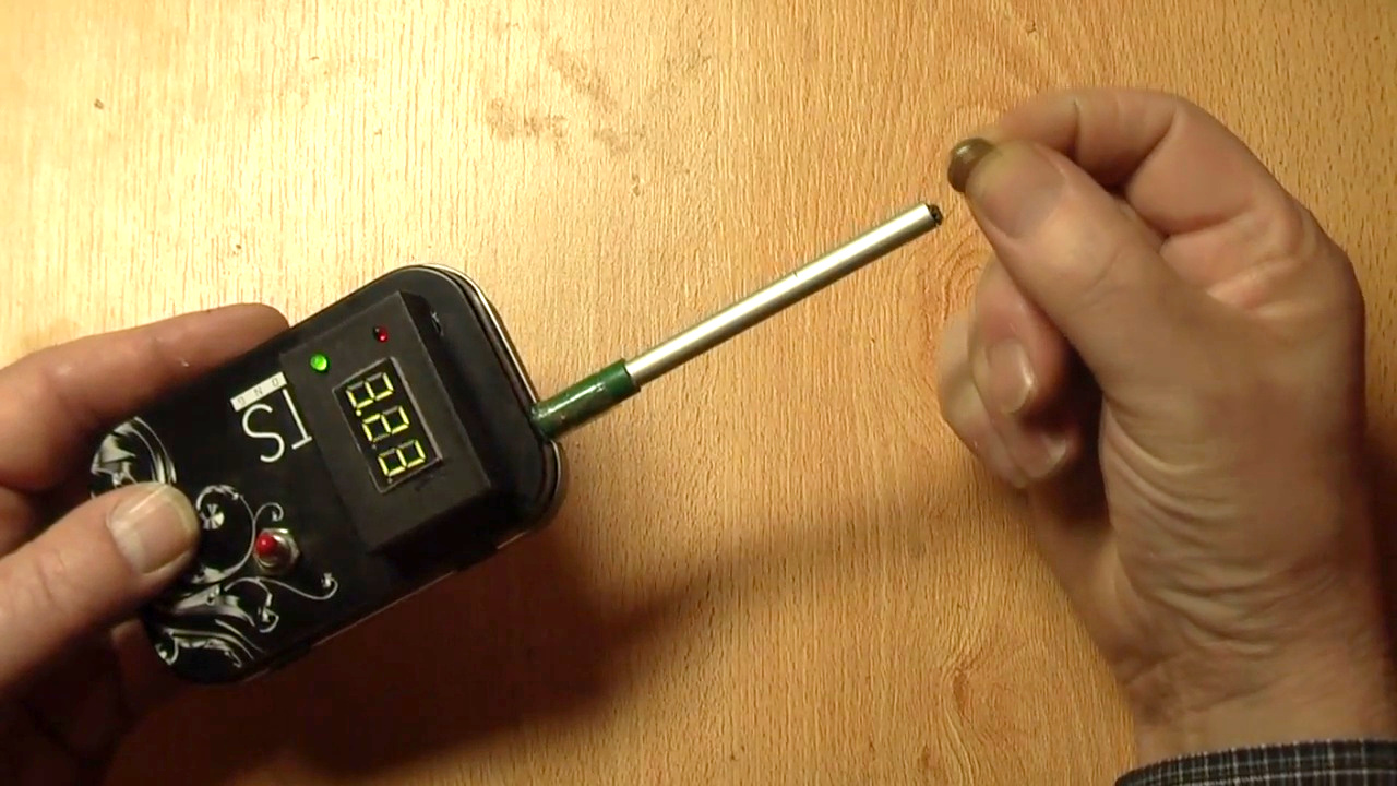 DIY gauss meter detecting a magnet's south pole.