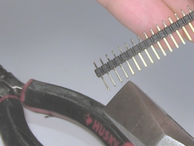 Counting 6 pins on a male pin header.