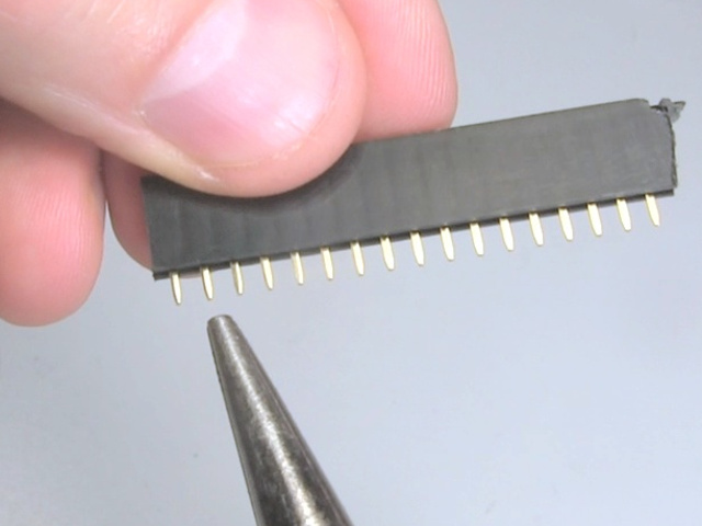 Counting the desired number of pins and holes of a female pin header.